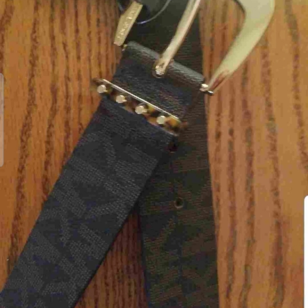 NWOT Michael Kors Signature Belt, M